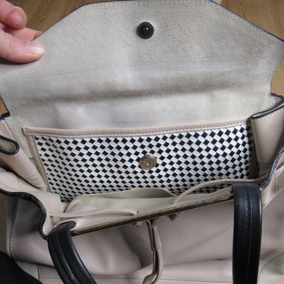 Furla Leather and Suede Drawstring Tote Bag Purse Beige and Black - Picture 5 of 10